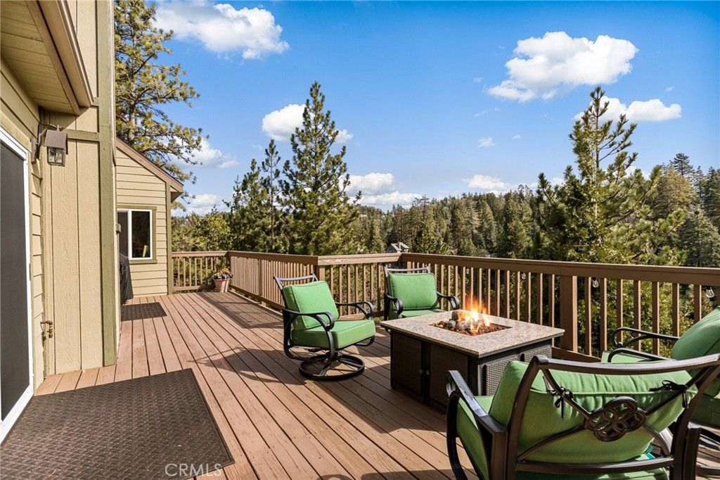 Image 14 of property listing at 806 Brentwood, Lake Arrowhead, CA 92352