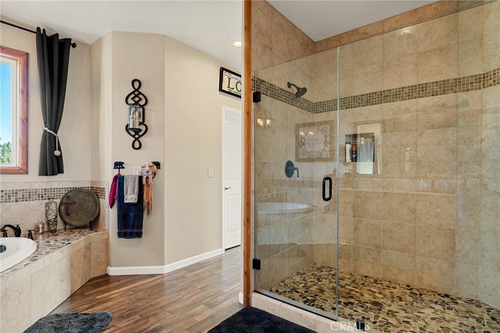 Image 21 of property listing at 806 Brentwood, Lake Arrowhead, CA 92352