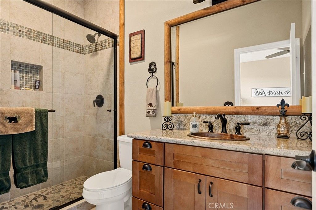 Image 29 of property listing at 806 Brentwood, Lake Arrowhead, CA 92352