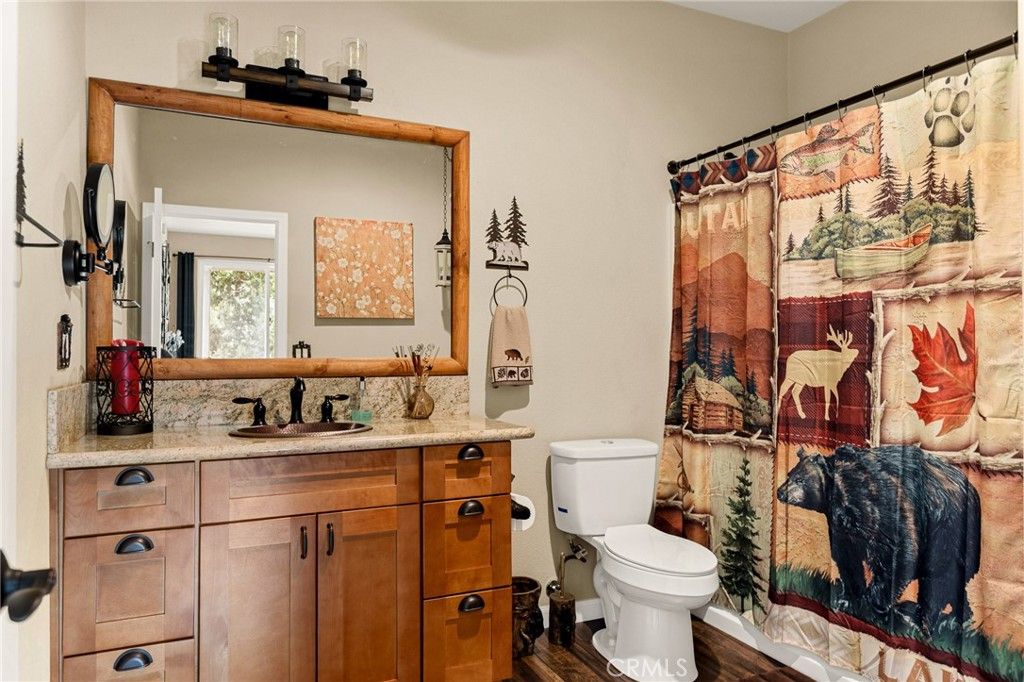 Image 32 of property listing at 806 Brentwood, Lake Arrowhead, CA 92352