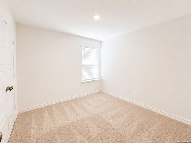 301 RUSTIC GRV, Boerne, TX 78006