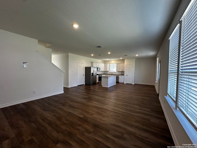 301 RUSTIC GRV, Boerne, TX 78006