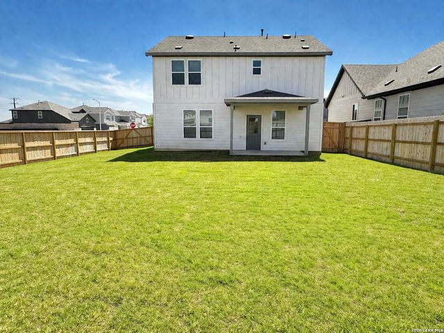 301 RUSTIC GRV, Boerne, TX 78006