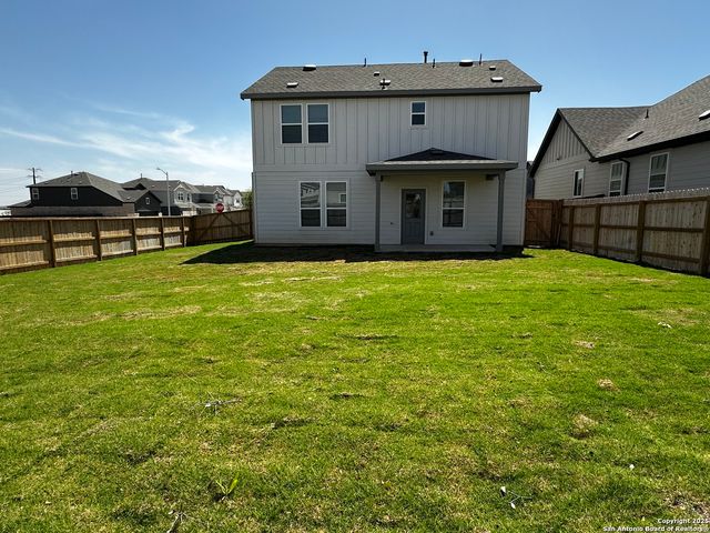 301 RUSTIC GRV, Boerne, TX 78006