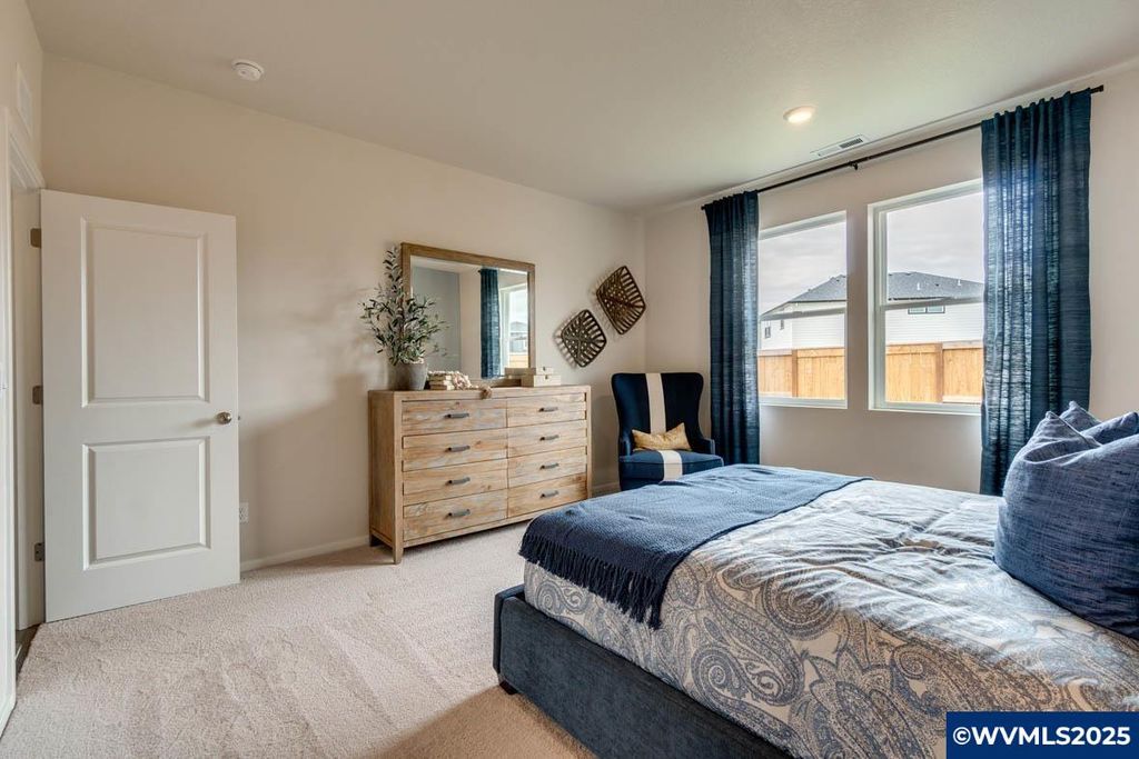 Image 17 of property listing at 4950 Marr Av NE, Salem, OR 97301