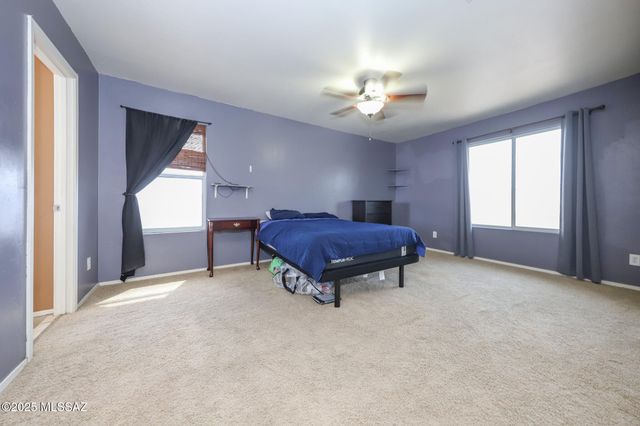 1077 W Camino Luna Llena, Sahuarita, AZ 85629