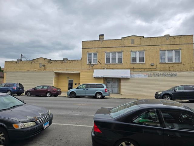 5154 W Wolfram Street, Chicago, IL 60641