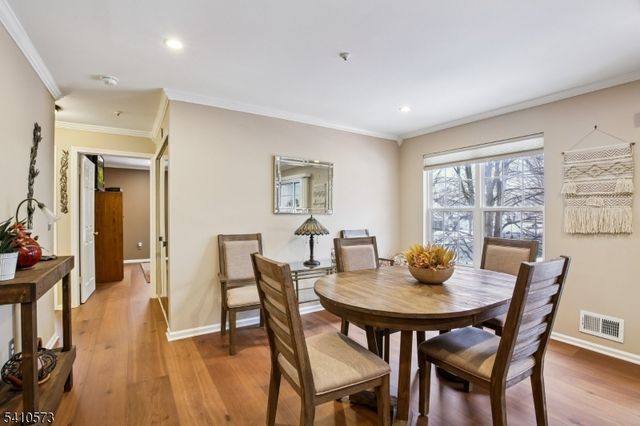 7 Potomac Dr, Bernards Twp., NJ 07920