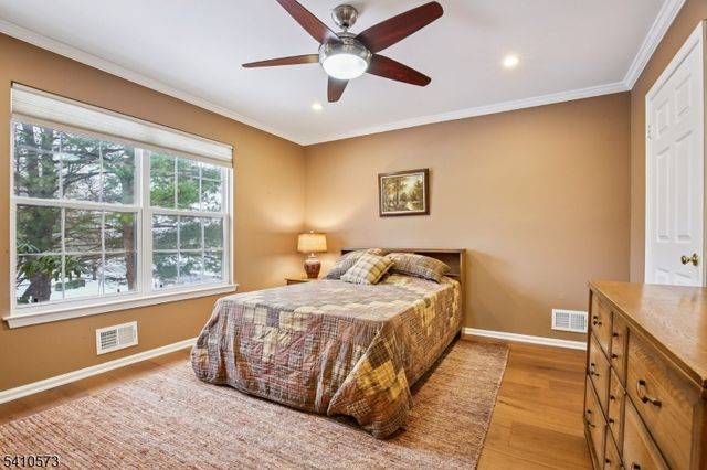 7 Potomac Dr, Bernards Twp., NJ 07920