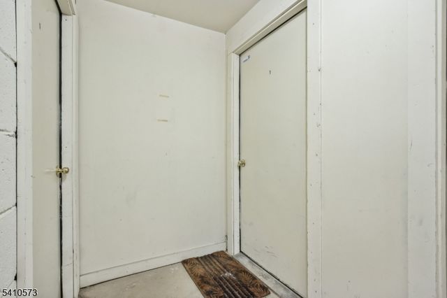 7 Potomac Dr, Bernards Twp., NJ 07920