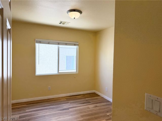 5889 Azzura Palms Avenue, Las Vegas, NV 89139