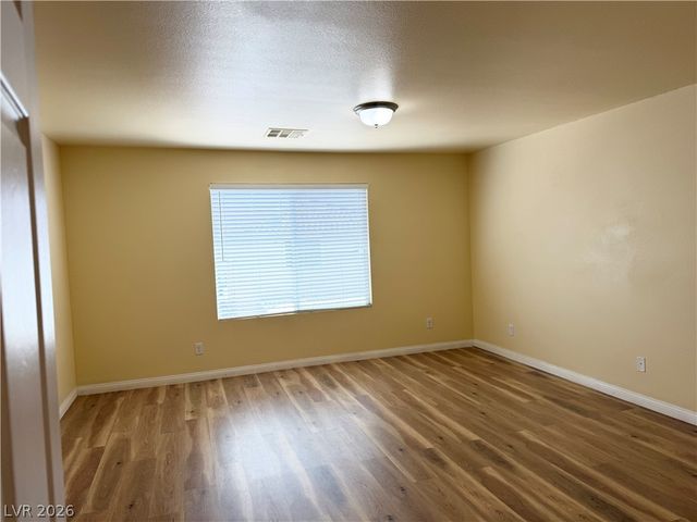 5889 Azzura Palms Avenue, Las Vegas, NV 89139