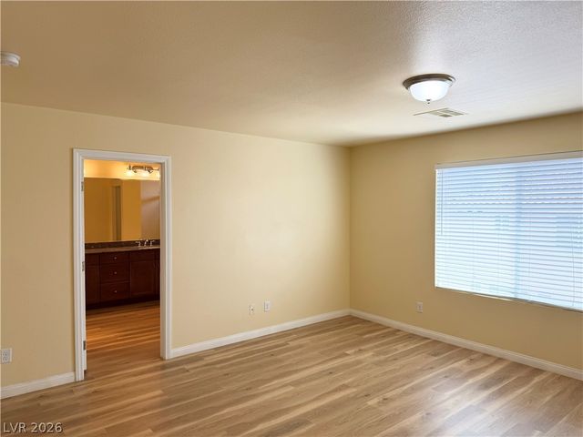 5889 Azzura Palms Avenue, Las Vegas, NV 89139