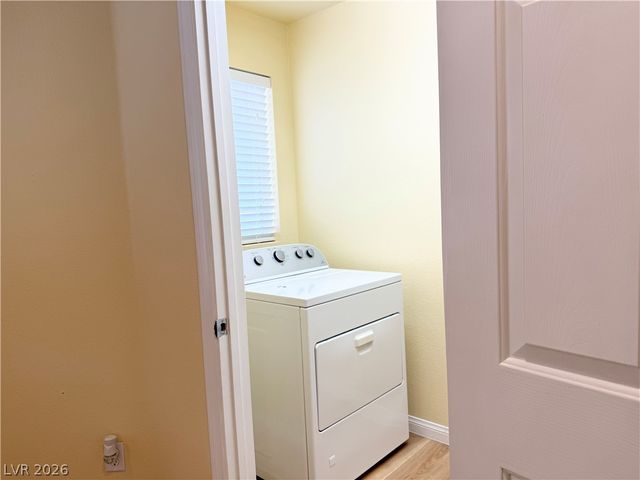 5889 Azzura Palms Avenue, Las Vegas, NV 89139