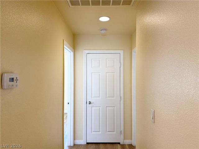 5889 Azzura Palms Avenue, Las Vegas, NV 89139
