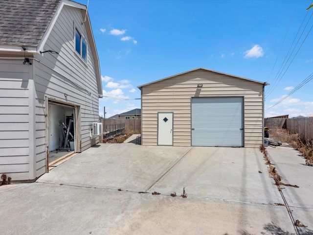 38 Palmero Way, Manvel, TX 77578