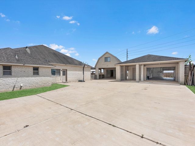 38 Palmero Way, Manvel, TX 77578