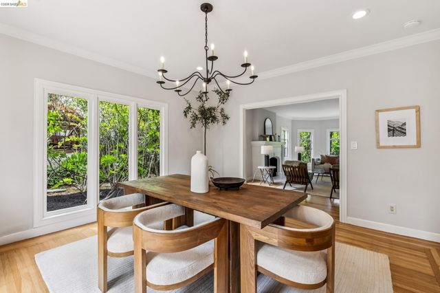 1165 Harvard Rd, Piedmont, CA 94610