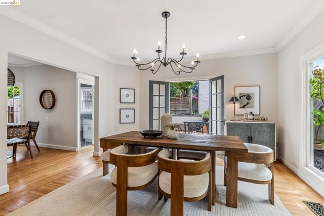 1165 Harvard Rd, Piedmont, CA 94610