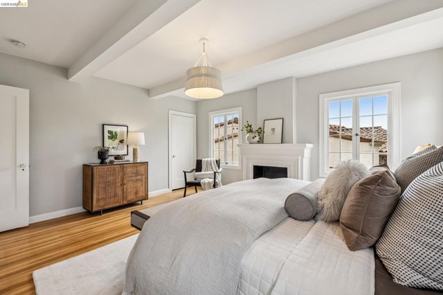 1165 Harvard Rd, Piedmont, CA 94610