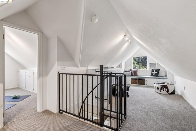1165 Harvard Rd, Piedmont, CA 94610