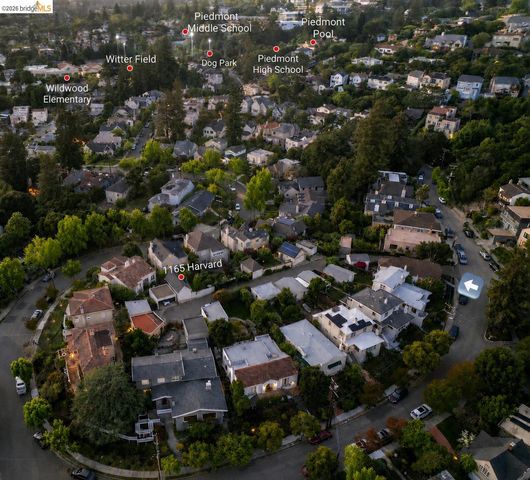 1165 Harvard Rd, Piedmont, CA 94610