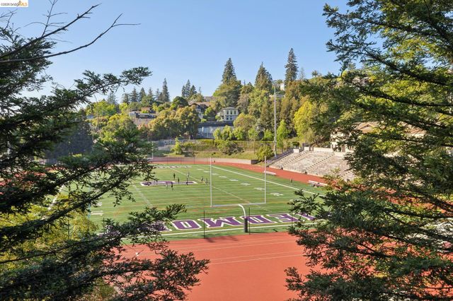 1165 Harvard Rd, Piedmont, CA 94610