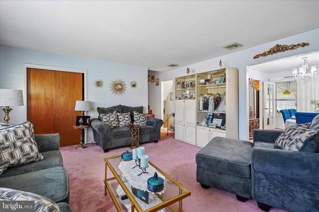 430 FORT WASHINGTON AVE, Fort Washington, PA 19034