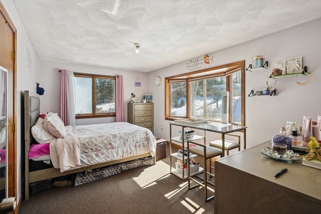 7 Balsam Dr, Townsend, MA 01469