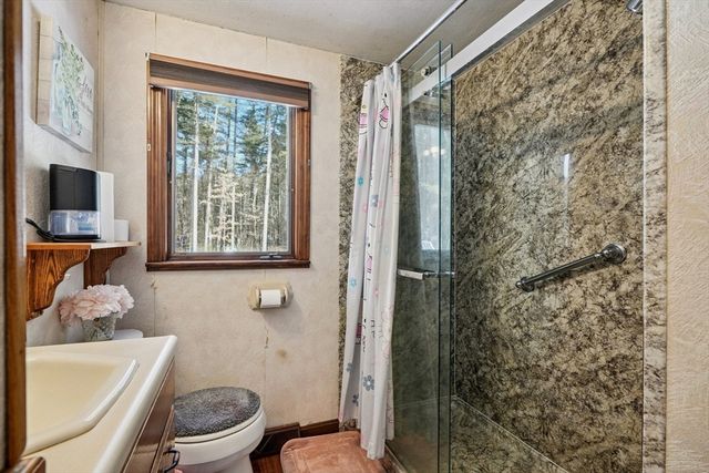 7 Balsam Dr, Townsend, MA 01469