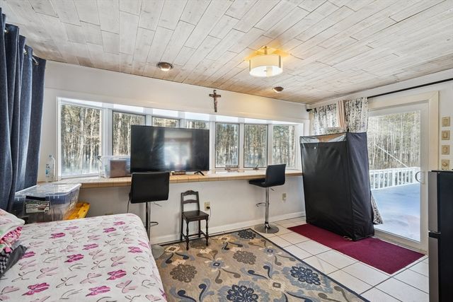 7 Balsam Dr, Townsend, MA 01469