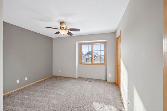 7716 7th Street N, Oakdale, MN 55128