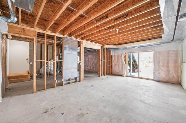 7716 7th Street N, Oakdale, MN 55128