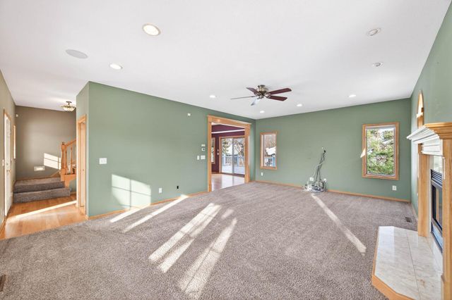 7716 7th Street N, Oakdale, MN 55128