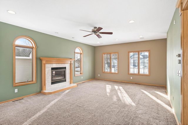 7716 7th Street N, Oakdale, MN 55128