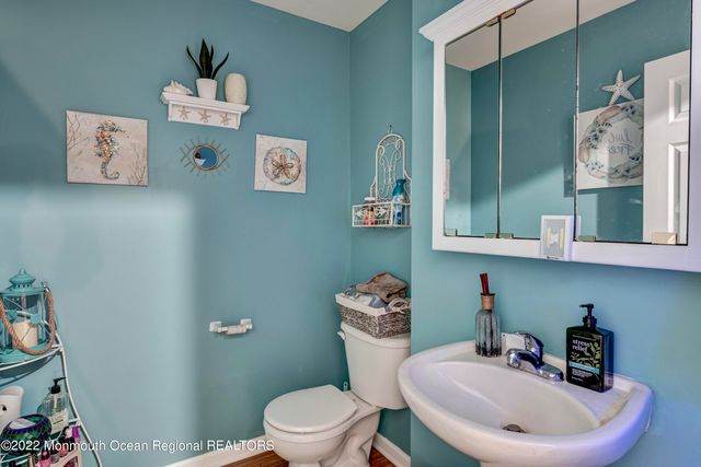 590 Beachway Avenue, Keansburg, NJ 07734