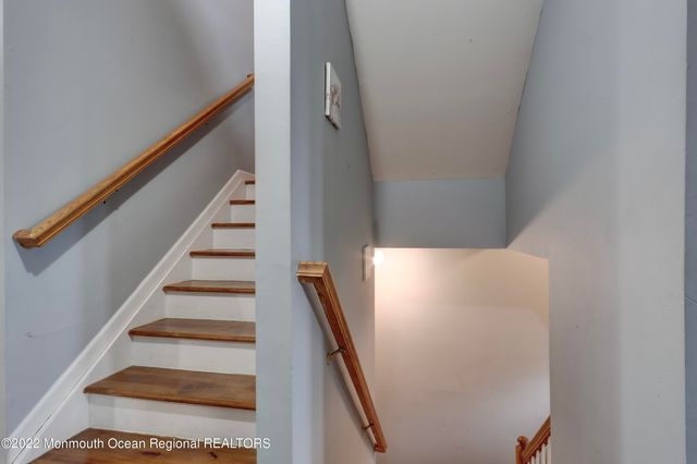 590 Beachway Avenue, Keansburg, NJ 07734