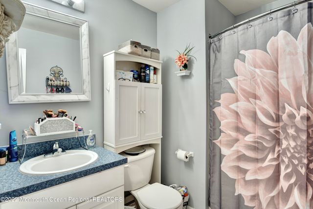 590 Beachway Avenue, Keansburg, NJ 07734