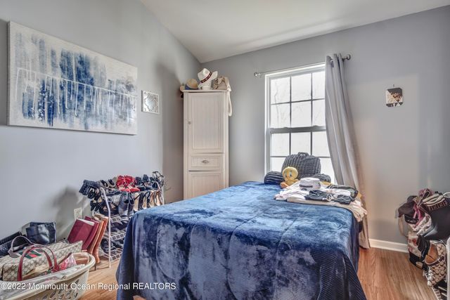 590 Beachway Avenue, Keansburg, NJ 07734