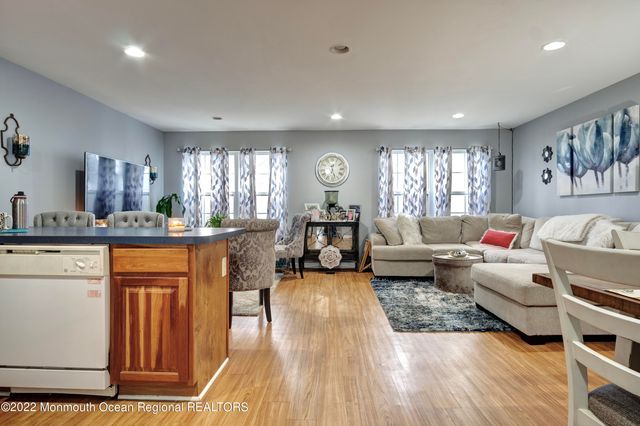 590 Beachway Avenue, Keansburg, NJ 07734