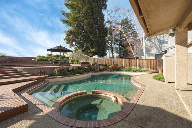 3864 Fourteen Mile Dr, Stockton, CA 95219