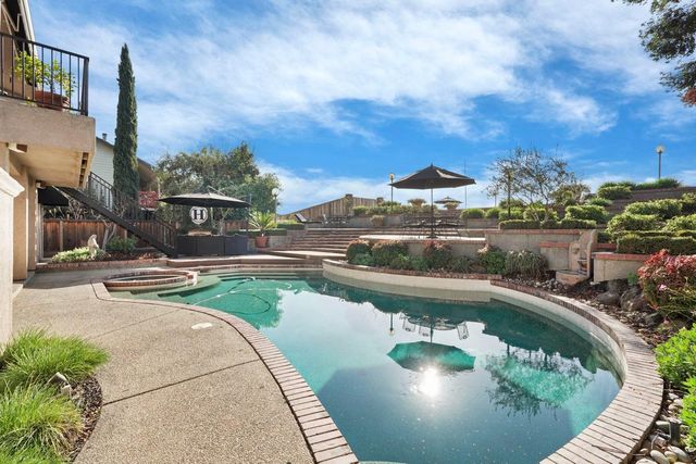 3864 Fourteen Mile Dr, Stockton, CA 95219