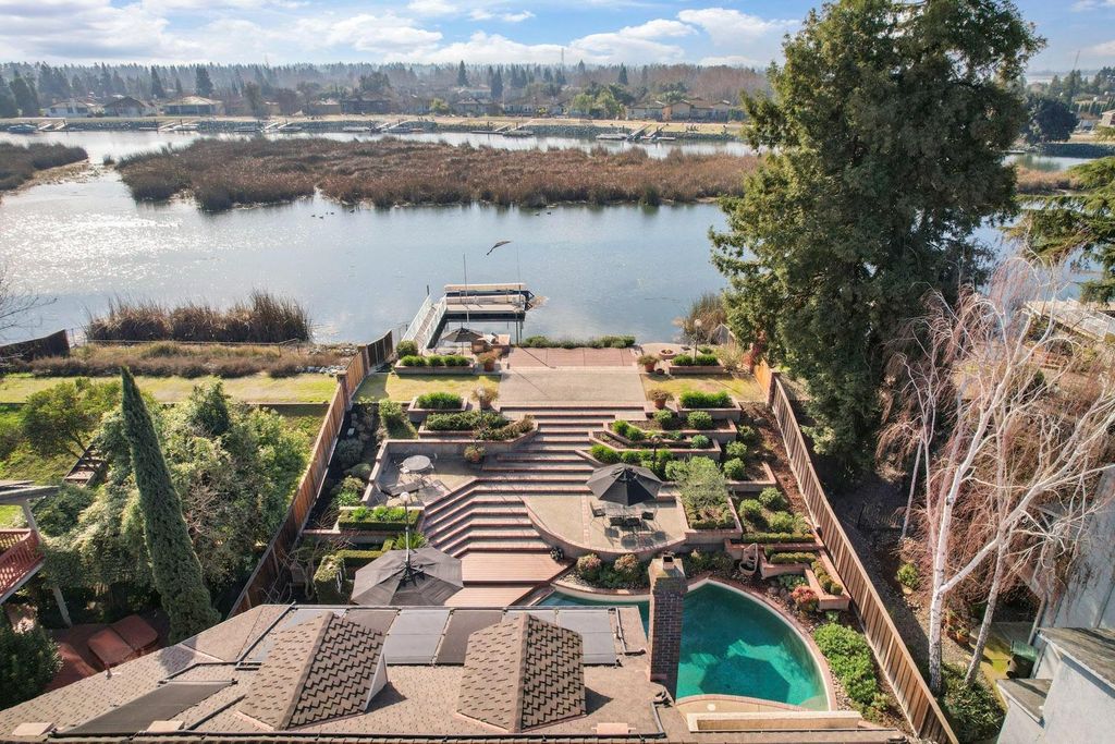 3864 Fourteen Mile Dr, Stockton, CA 95219