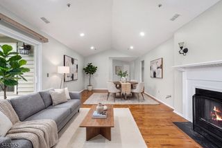 351 Ventnor Ct, Piscataway Twp., NJ 08854
