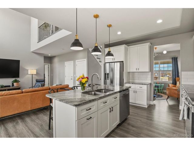 212 E Mountain View Ave, Longmont, CO 80501