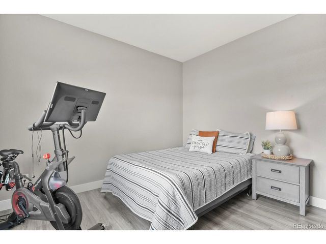 212 E Mountain View Ave, Longmont, CO 80501