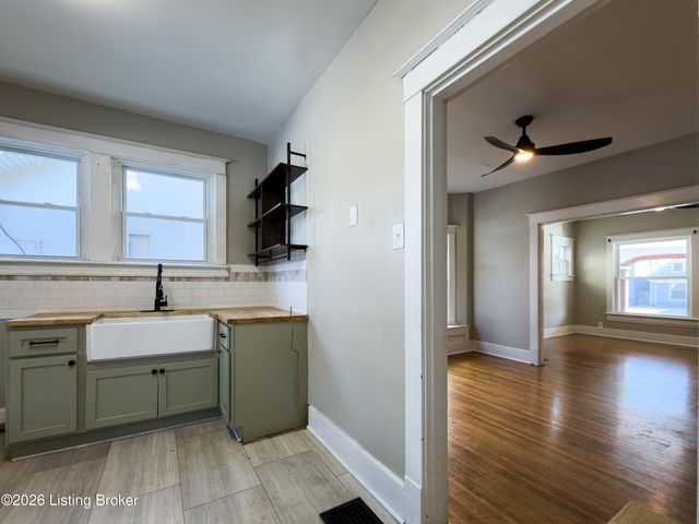 4010 S 3rd St, Louisville, KY 40214