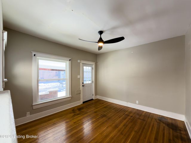 4010 S 3rd St, Louisville, KY 40214