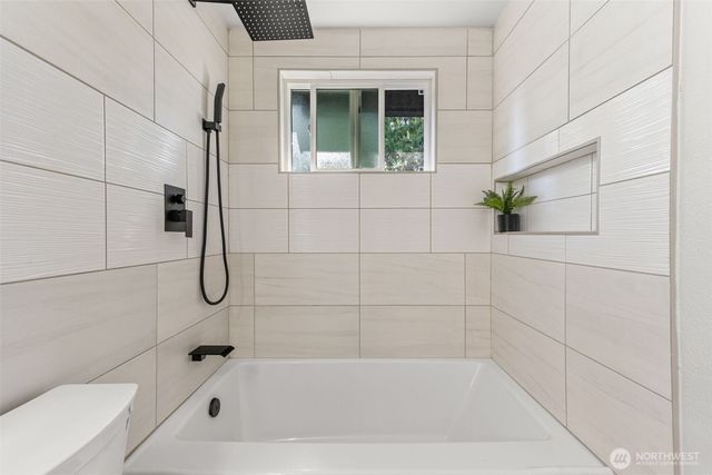 2226 125th Avenue Ct E, Edgewood, WA 98372