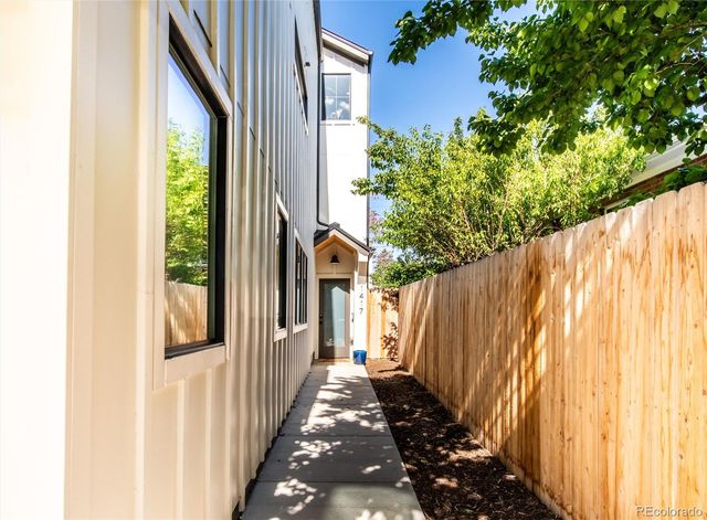 1417 Zenobia Street, Denver, CO 80204